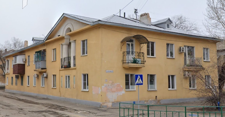 Жилой дом, г. Волжский, 1-ая очередь города, ул. Циолковского, 11 (ул. им. Карла Маркса, 15)