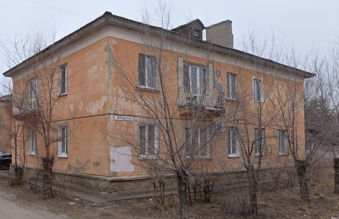 Жилой дом, г. Волжский, 1-ая очередь города, ул. Волгодонская, 12