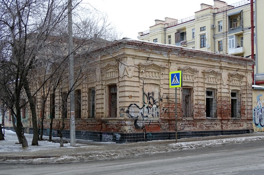 Дом жилой (Ворошиловское отделение муниципальной милиции), г. Волгоград, Ворошиловский район, ул. Огарева, 5 (Краснослободская, 4) (4)