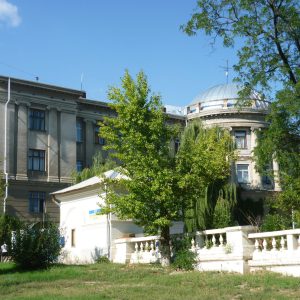Общежитие завода. Больница № 5. Главный корпус, г. Волгоград, Краснооктябрьский район, ул. им. Пельше, 2