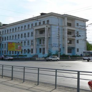 Школа № 3 (Инженерно-технический лицей), г. Волгоград, Тракторозаводский район, ул. Ополченская, 1 (1)