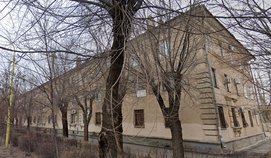 Жилой дом, г. Волжский, 1-ая очередь города, пр-кт им. Ленина, 27