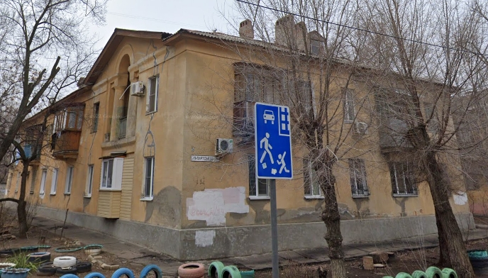 Жилой дом, г. Волжский, 1-ая очередь города, ул. им. 19 Партсъезда, 28