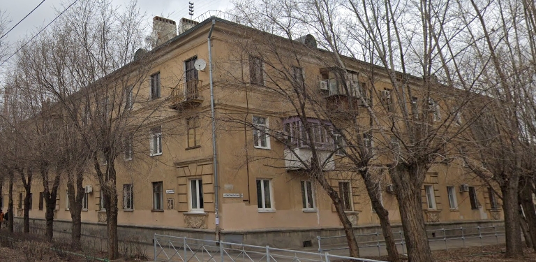 Жилой дом, г. Волжский, 1-ая очередь города, пр-кт им. Ленина, 29 (ул. Комсомольская, 24)