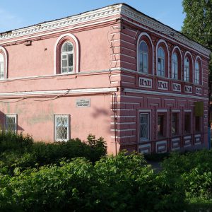 Дом, в котором в период Сталинградской битвы находился штаб Юго-Западного фронта, г. Серафимович, ул. Советская, 4