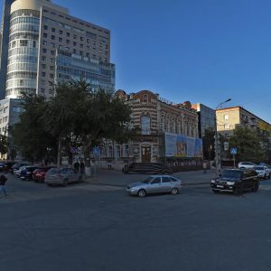 Жилой дом братьев Серебряковых (Фирма Колхети), г. Волгоград, Центральный район, ул. Комсомольская, 4