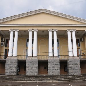 Общественное собрание (Театр музкомедии), г. Волгоград, Центральный район, ул. им. маршала Чуйкова, 4