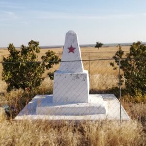 Братская могила советских воинов, погибших в период Сталинградской битвы, Клетский район, ур. Междуреченский (1)