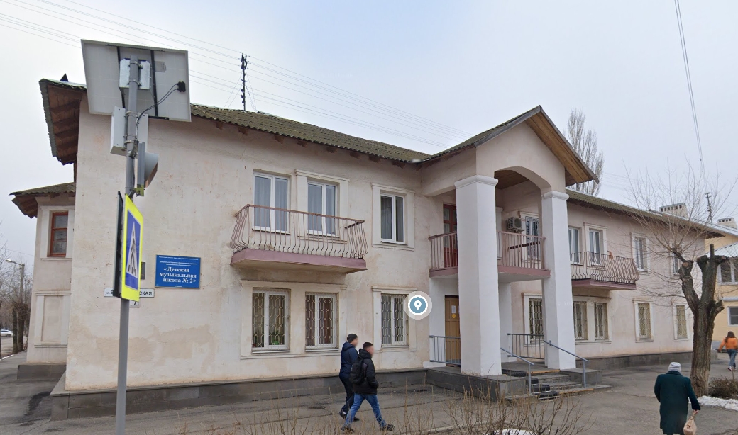 Административное здание, г. Волжский, 1-ая очередь города, ул. Волгодонская, 7 (ул. Московская, 2)