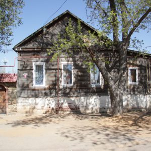 Здание, где работал Царицынский уездный комитет комсомола, Дубовка, ул. Комсомольская, 7