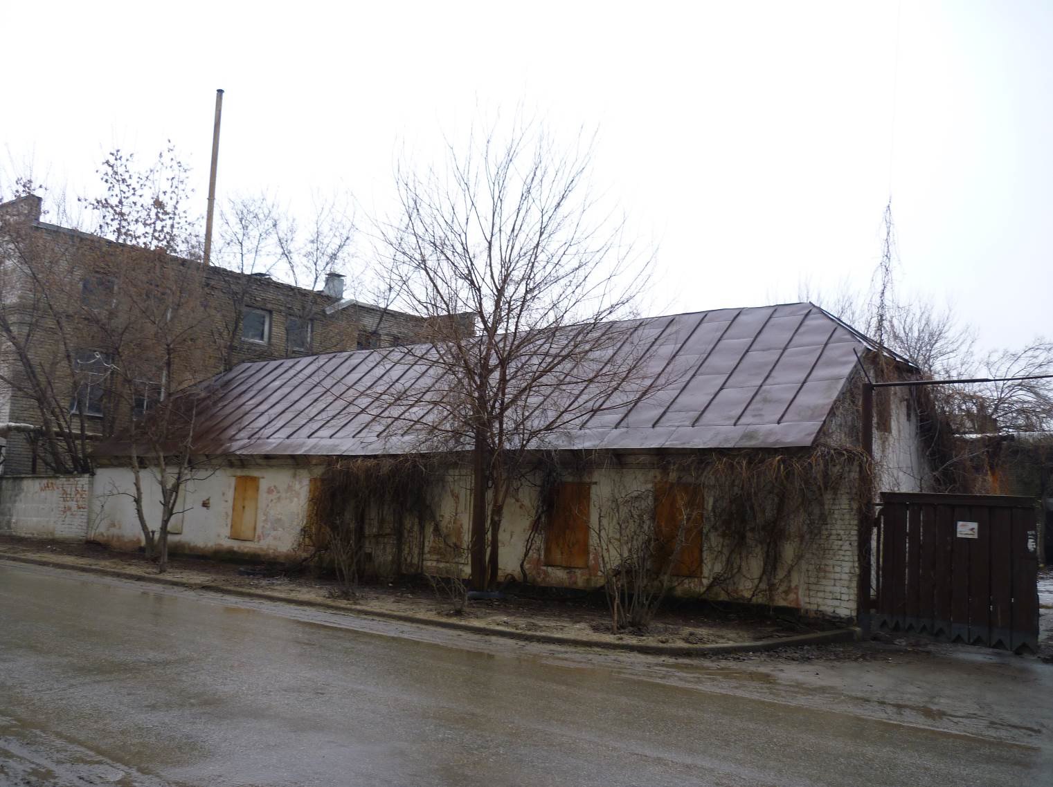 Дом жилой (цех швейной фабрики Динамо), г. Волгоград, Красноармейский район, ул. Петропавловская, 1, стр. 15