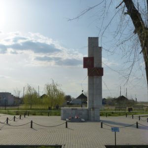 Братская могила советских воинов, погибших в период Сталинградской битвы, Ленинский район, с. Покровка (1)