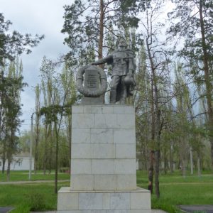 Братская могила советских воинов, погибших в период Сталинградской битвы, Городищенский район, территория ДОЛ им. Гули Королевой (1)