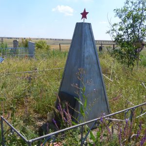 Братская могила советских воинов, погибших в период Сталинградской битвы, Клетский район, х. Гвардейский (1)