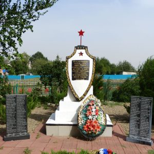 Братская могила советских воинов, погибших в период Сталинградской битвы, Серафимовичский район, х. Бобровский 2-й (1)