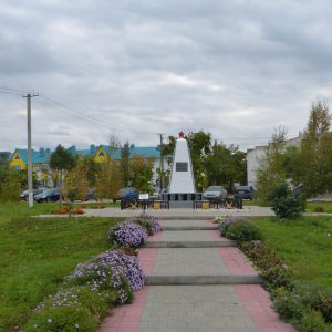 Братская могила участников гражданской войны и советских воинов, погибших в период Сталинградской битвы, Михайловский район, р.п. Себрово (1)