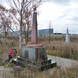 Братская могила участников гражданской войны и советских воинов, погибших в период Сталинградской битвы, Нехаевский район, с. Солонка (1)