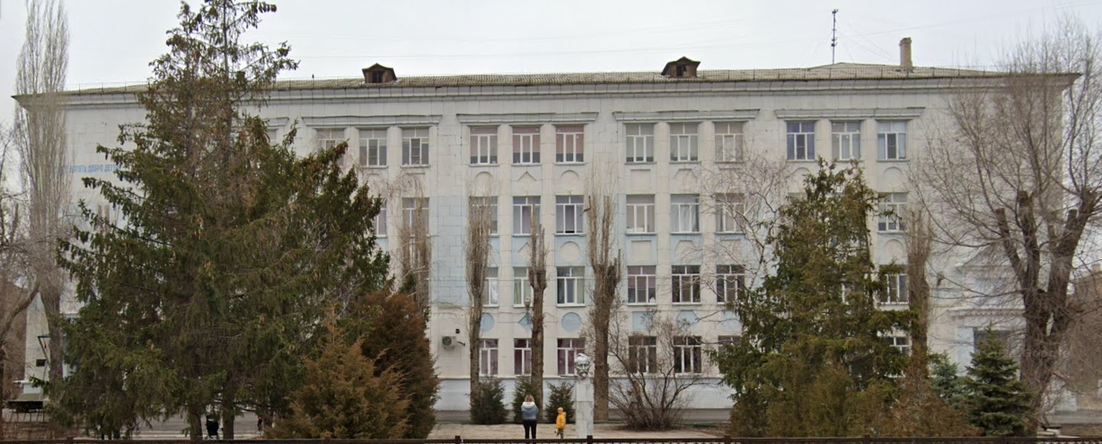 Школа № 19, г. Волгоград, Центральный район, ул. Советская, 24