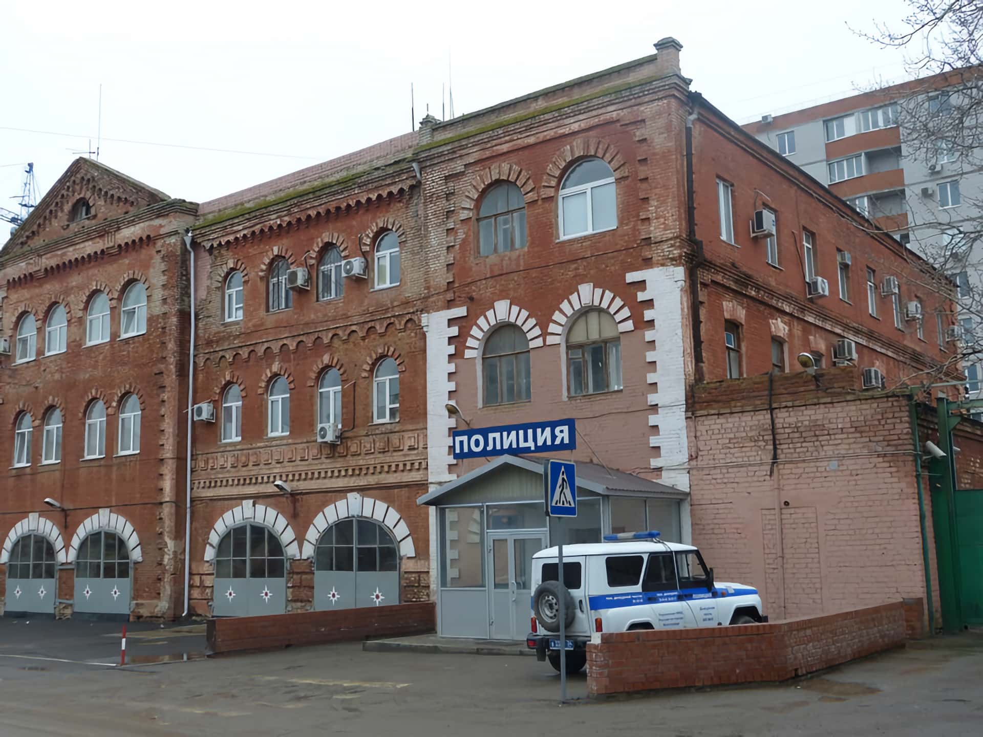 Пожарная часть (пожарная часть № 20), г. Волгоград, Ворошиловский район, ул. Баррикадная, 21 (7)