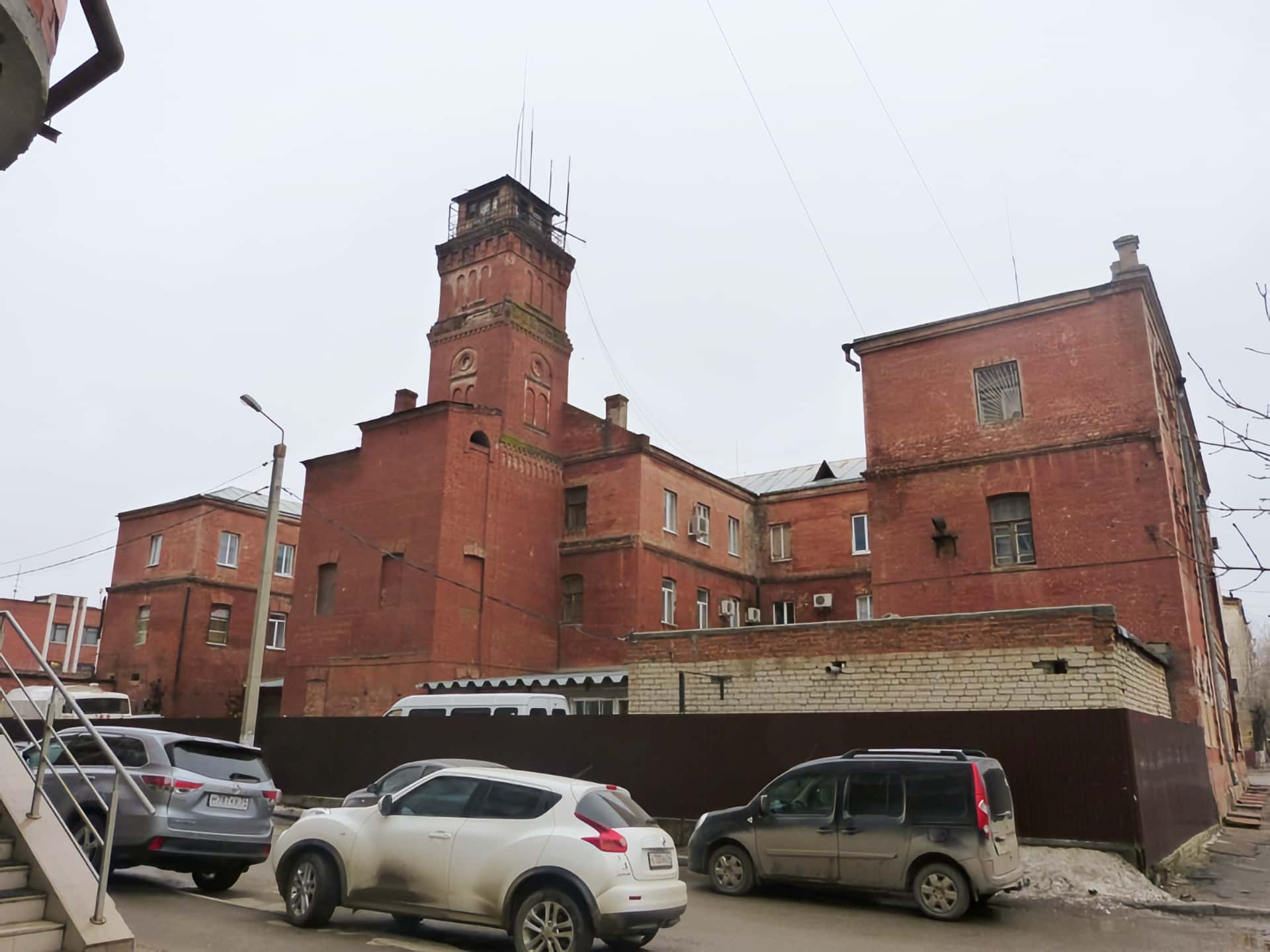 Пожарная часть (пожарная часть № 20), г. Волгоград, Ворошиловский район, ул. Баррикадная, 21 (9)