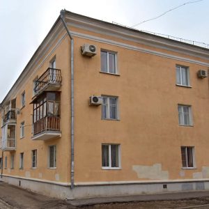 Здание, г. Волжский, 1-ая очередь города, ул. Циолковского, 4